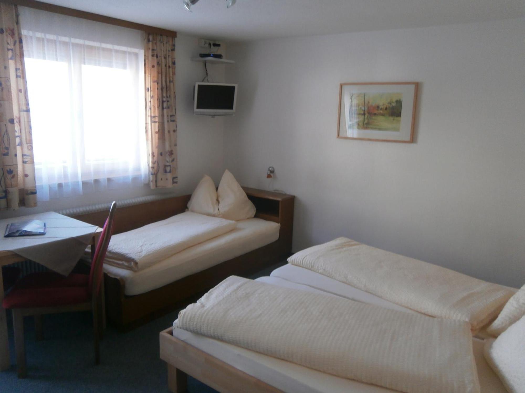 Haus Christopherus Pettneu am Arlberg Habitación foto